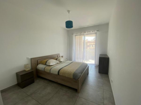 Appartement T2 de standing avec parking à 250 mètres de la plage, route des Sanguinaires, Ajaccio